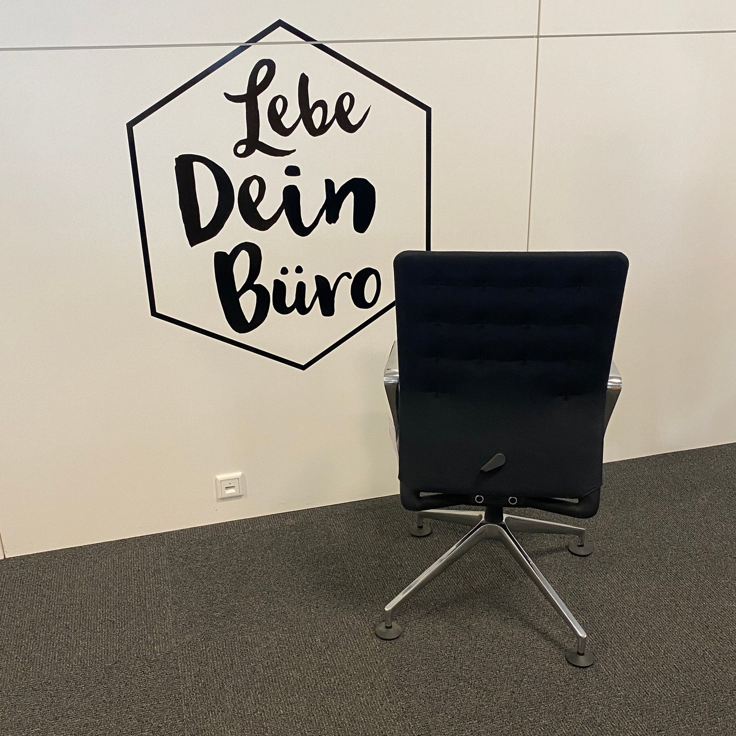 Vitra - ID Trim Konferenzstuhl