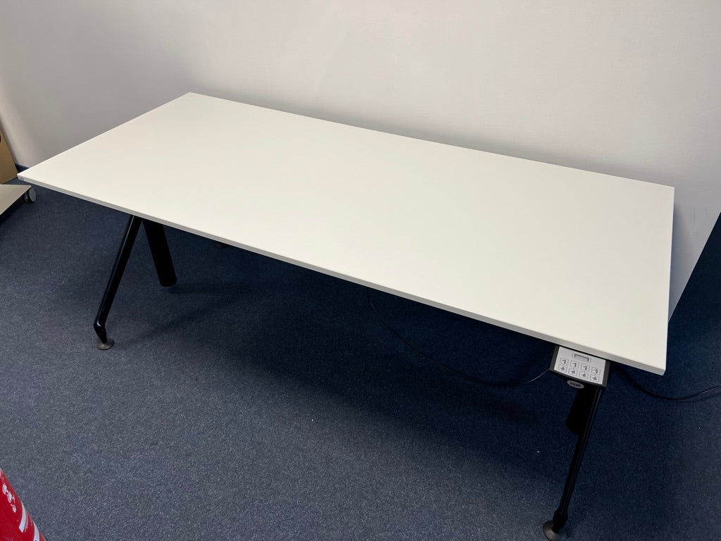 Elektr. Höhenverstellbarer Schreibtisch Yoyo (weiß) 180x80