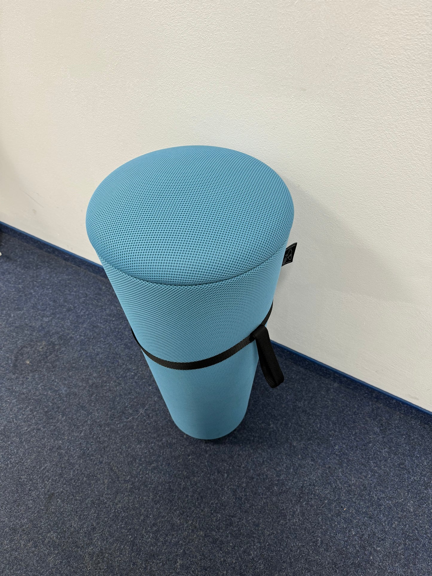 Wilkhahn Stand-Up Hocker Hellblau