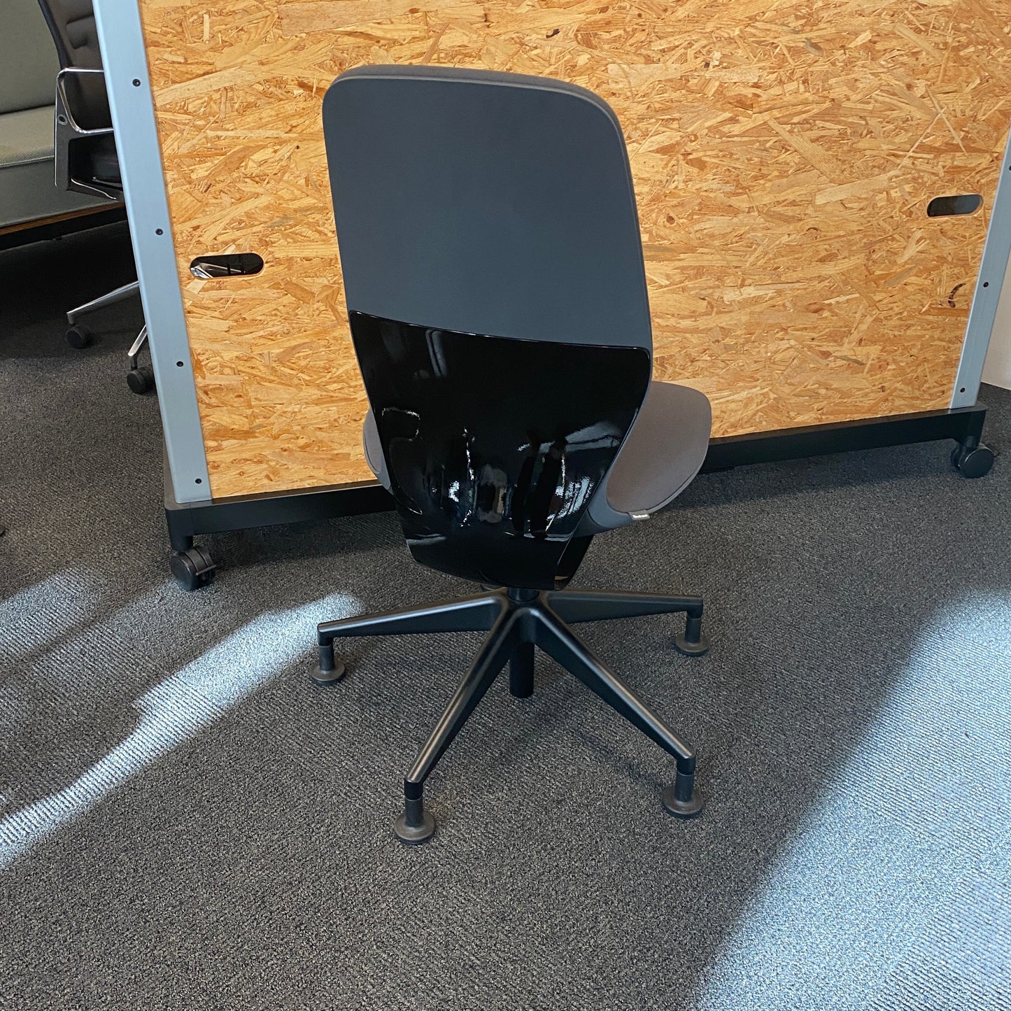 Steelcase Silq Polymer O.Al