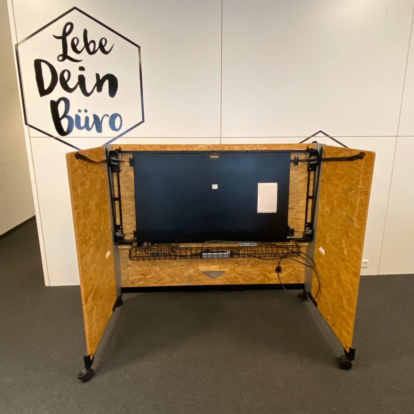 Vitra -  HACK Couch/Sofa Kurbelverstellung