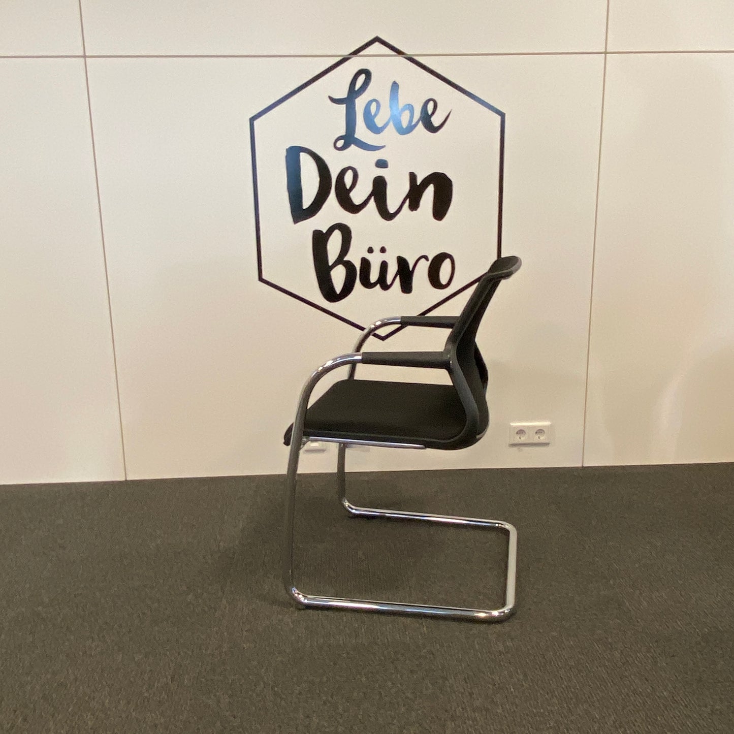 Vitra Unix Chair Freischwinger