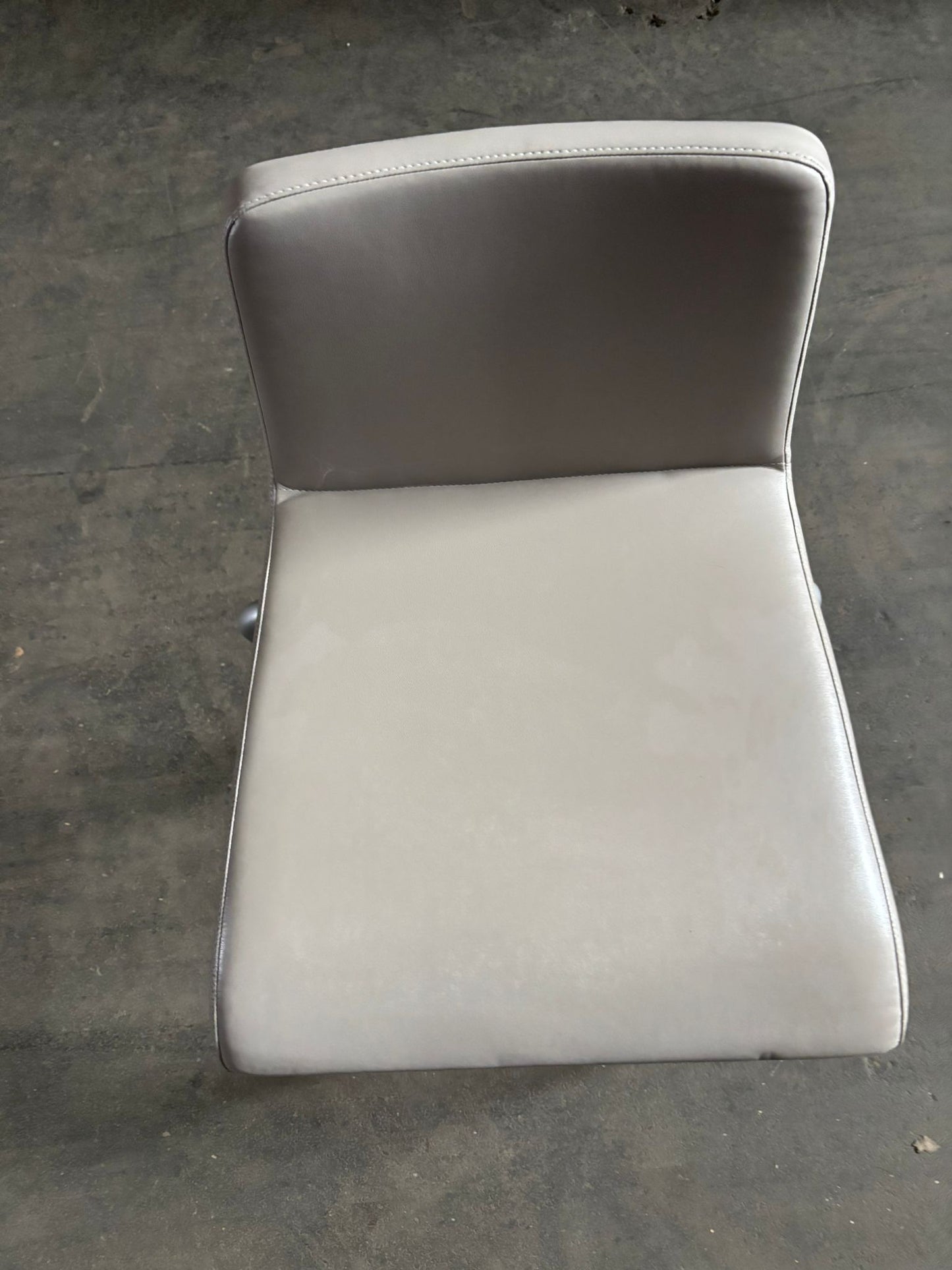 Steelcase B-Free Hocker